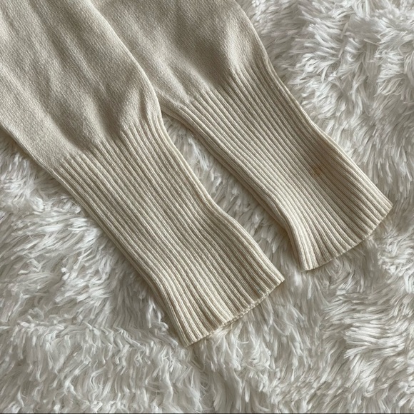 ✅HOST Pick✅ Maurices Button Up Sweater, Medium - Picture 9 of 11